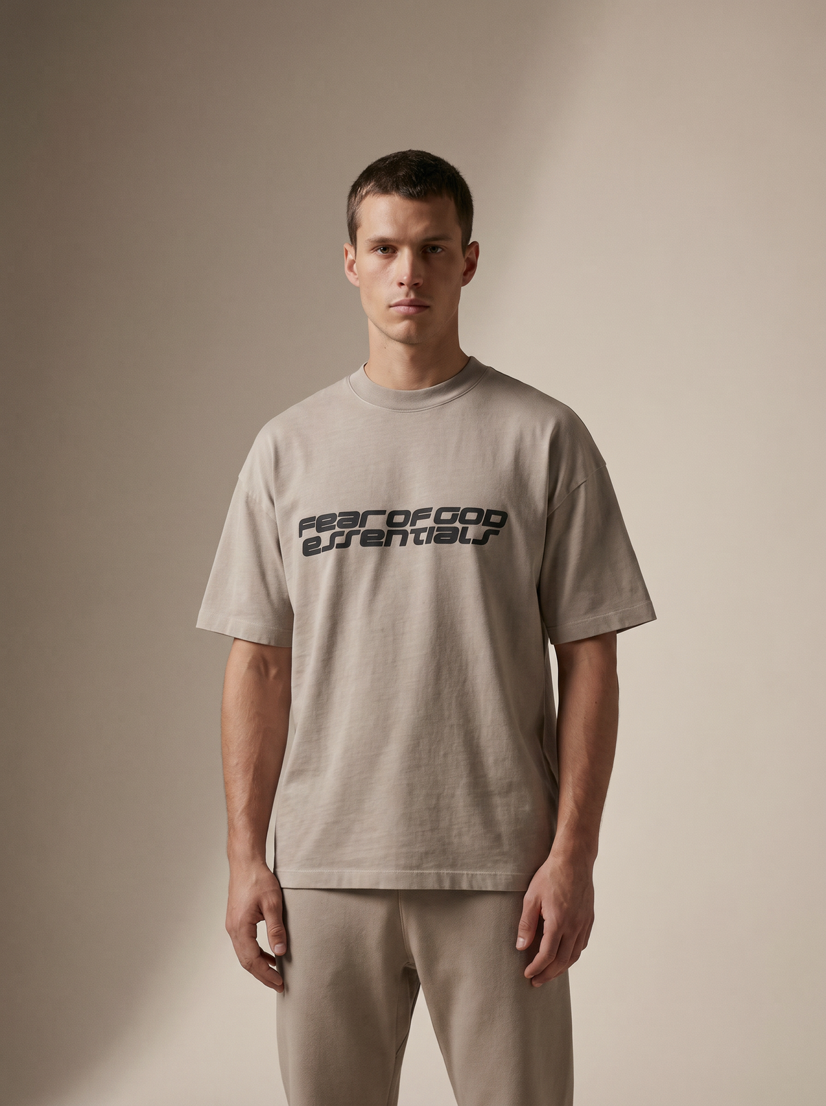 Essentials 90s Tee Smoke Grey — on model
