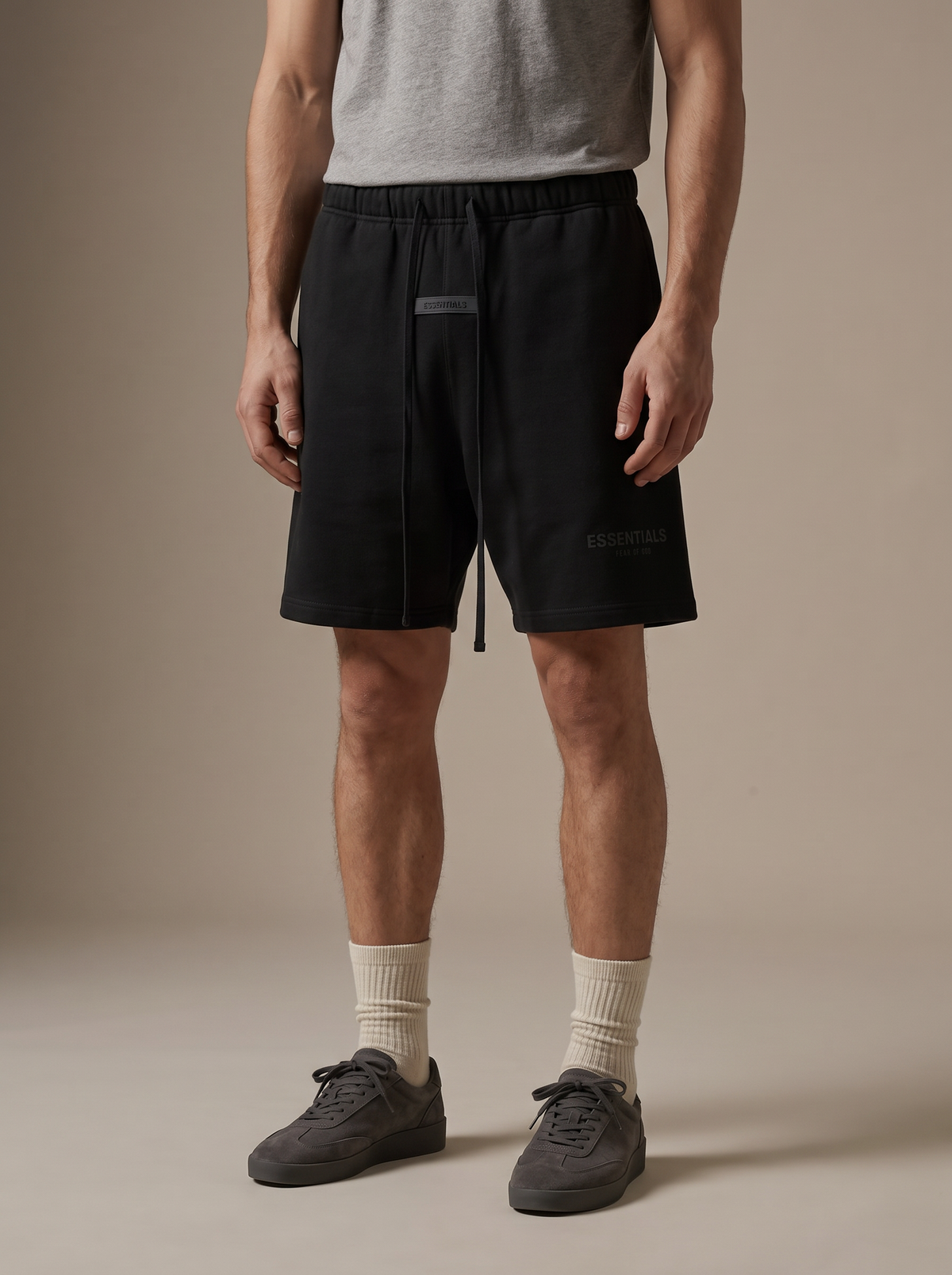 Essentials Sweatshort Stretch Limo — on model